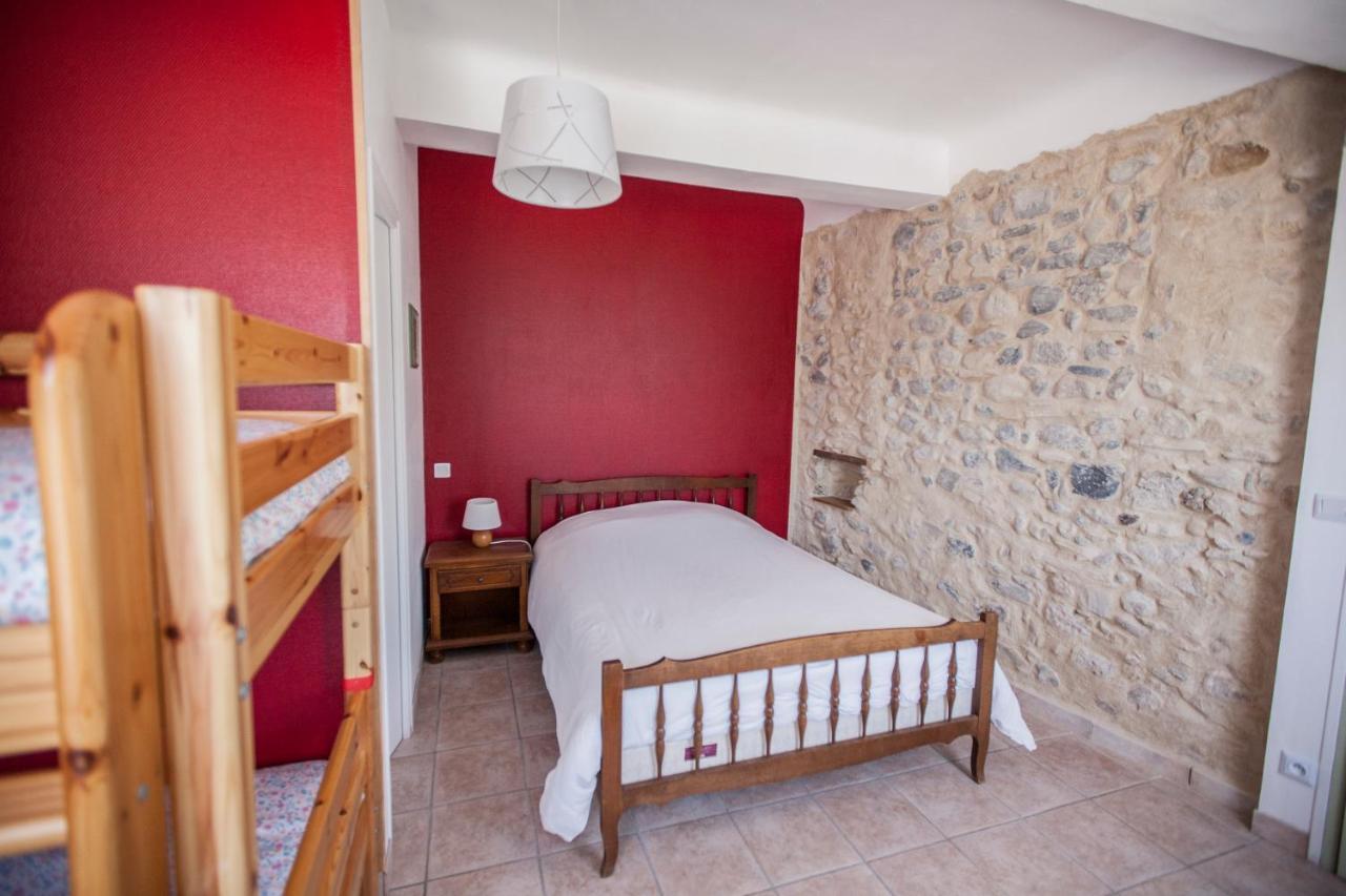 Hotel De La Place Mezel  Екстер'єр фото